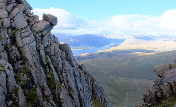 Photo of Perched boulder on Stob Dearg